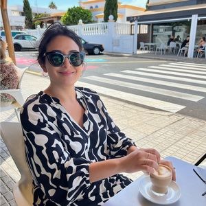 Meet your Posher, Claudia